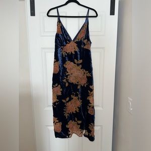 Lulu’s Perfect View Navy Blue Burnout Velvet Floral Print Midi Dress